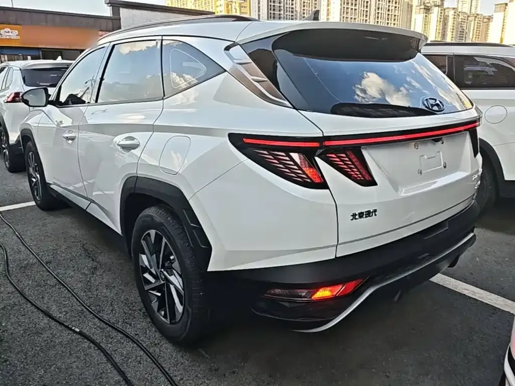 Hyundai Tucson — фото 6
