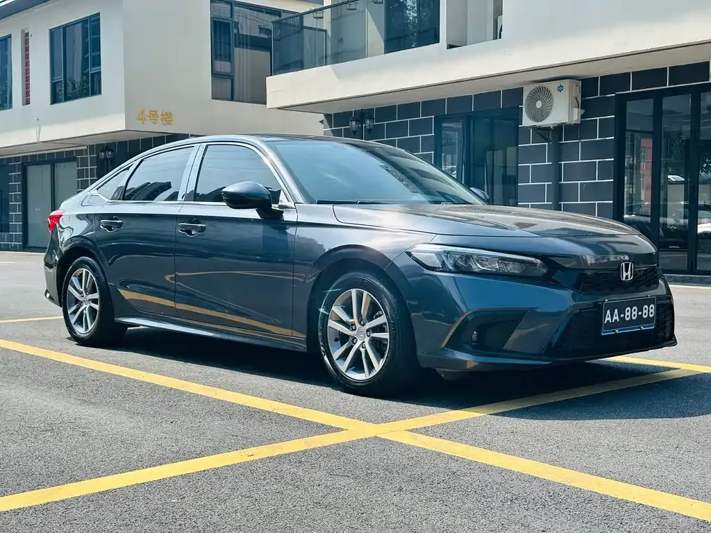 Honda Civic — фото 8