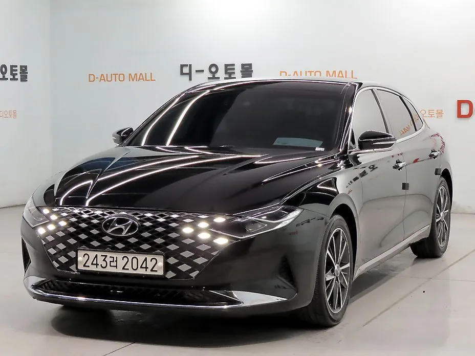 Hyundai Grandeur — фото 1
