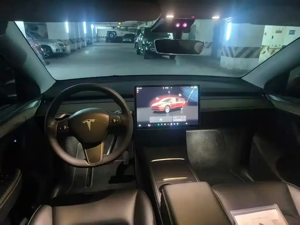 Tesla Model Y — фото 2
