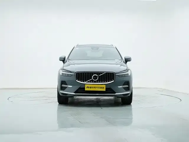 Volvo XC60 — фото 5