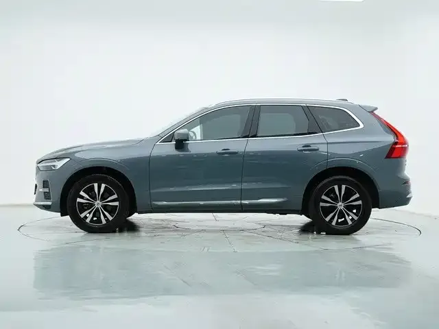 Volvo XC60 — фото 7