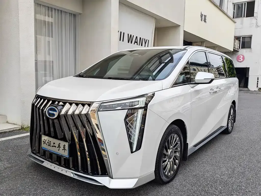 GAC Motor Trumpchi M8 — фото 1