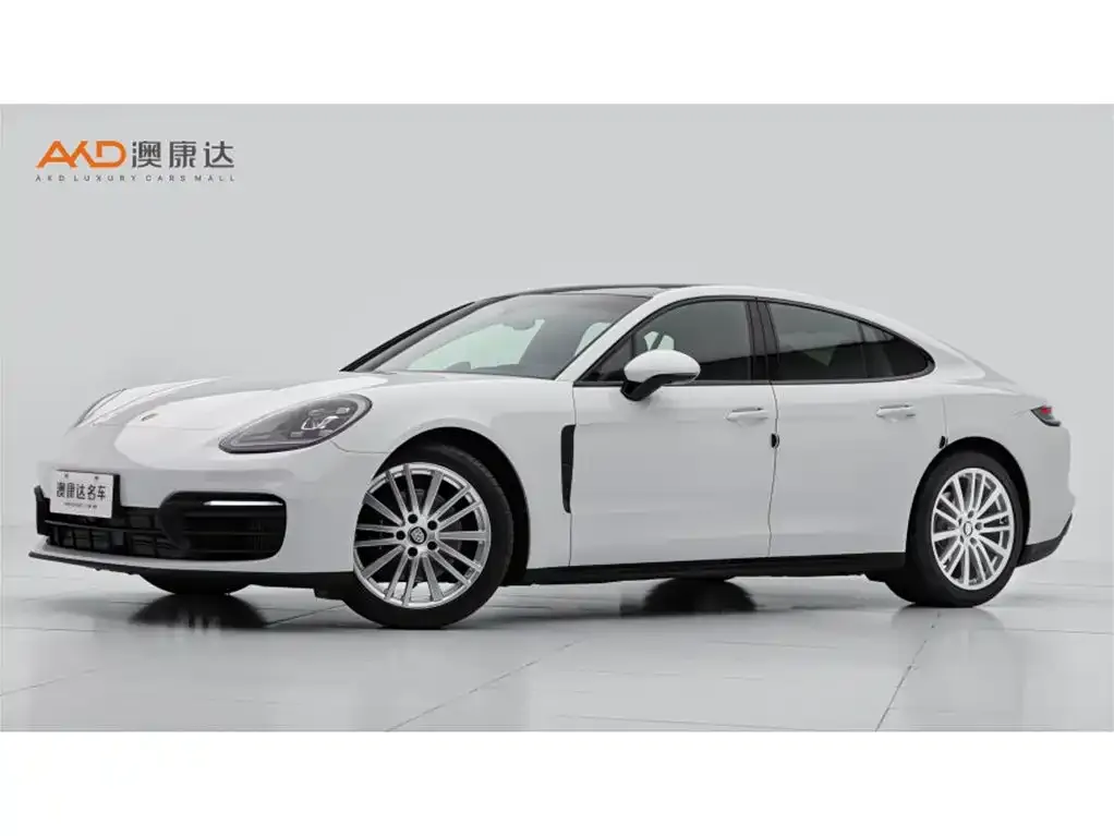 Porsche Panamera — фото 1