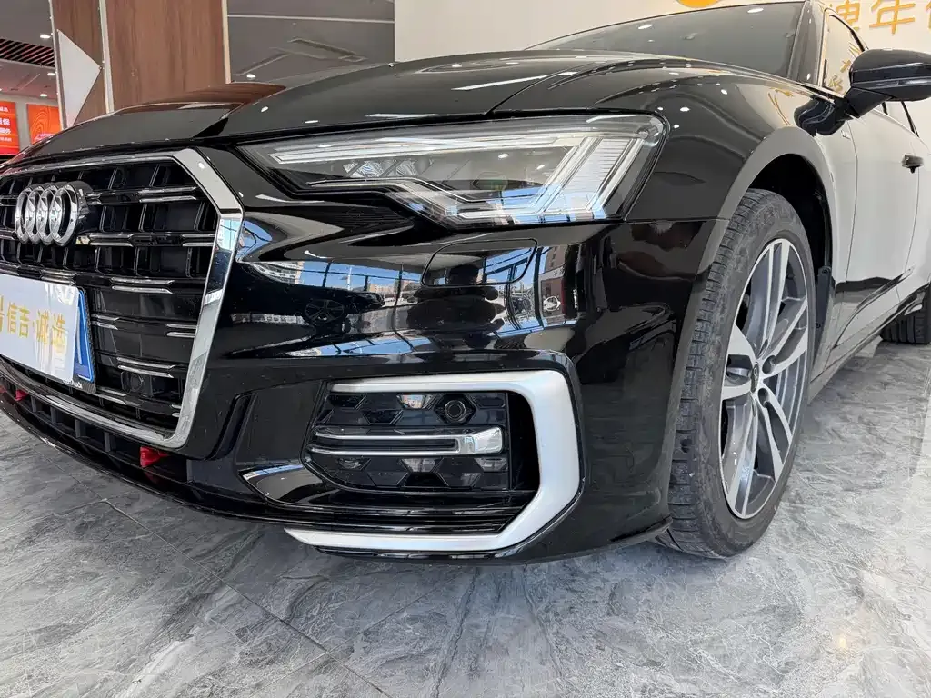 Audi A6L — фото 5