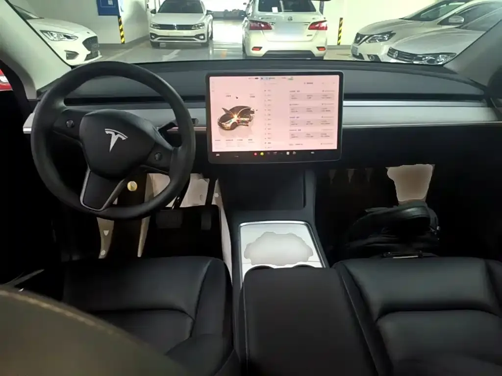 Tesla Model Y — фото 4