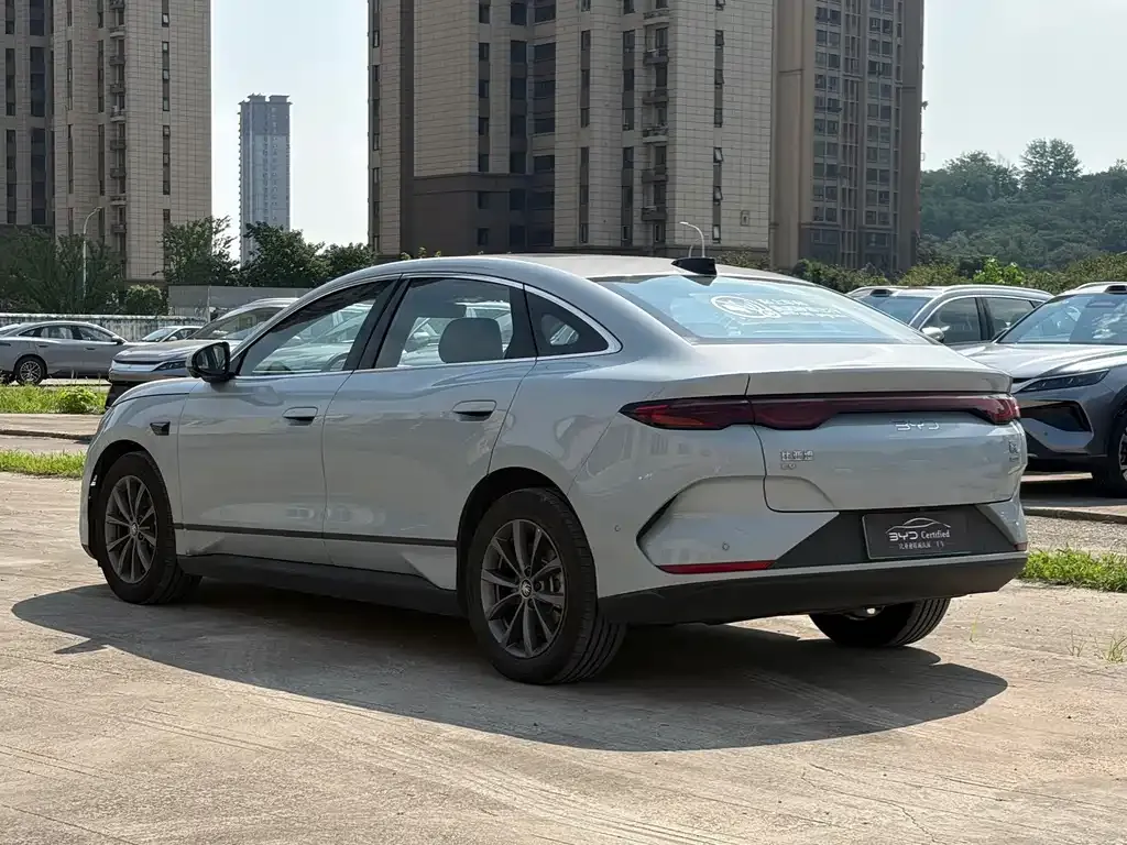 BYD Qin L — фото 3