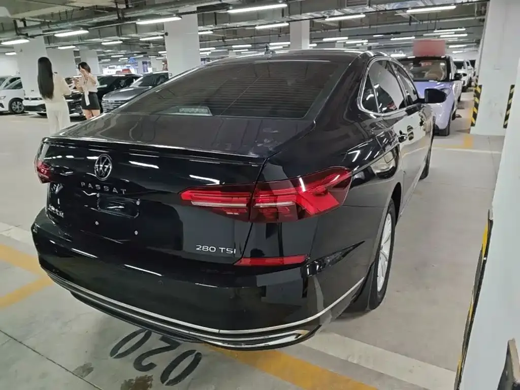 Volkswagen Passat — фото 2
