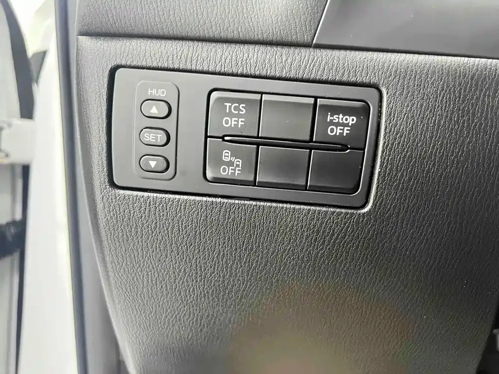 Mazda CX-4 — фото 9