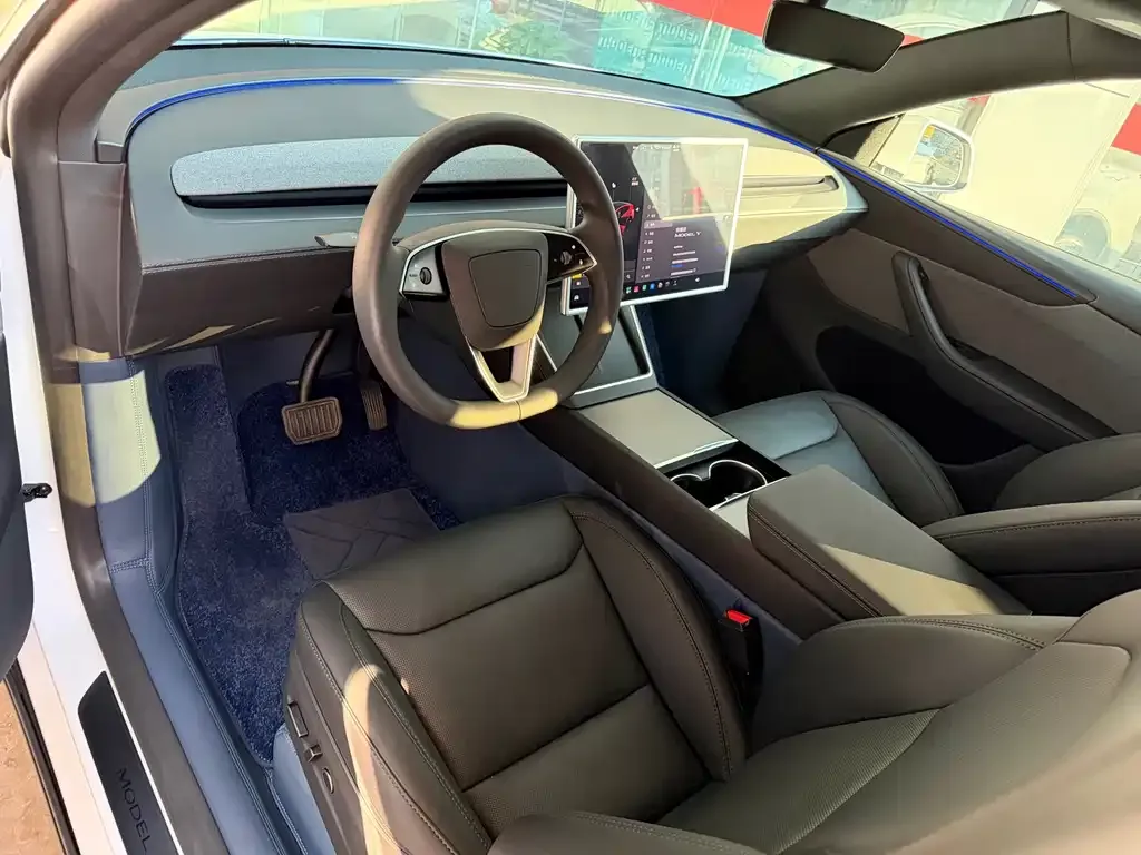 Tesla Model Y — фото 3
