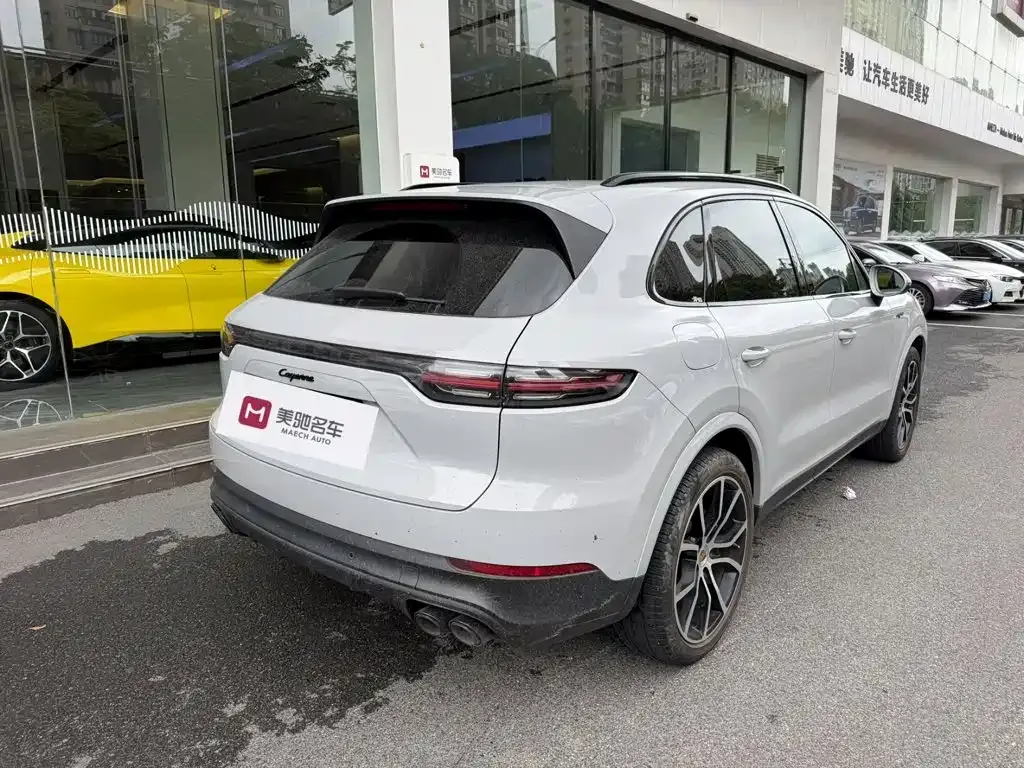 Porsche Cayenne Hybrid — фото 7