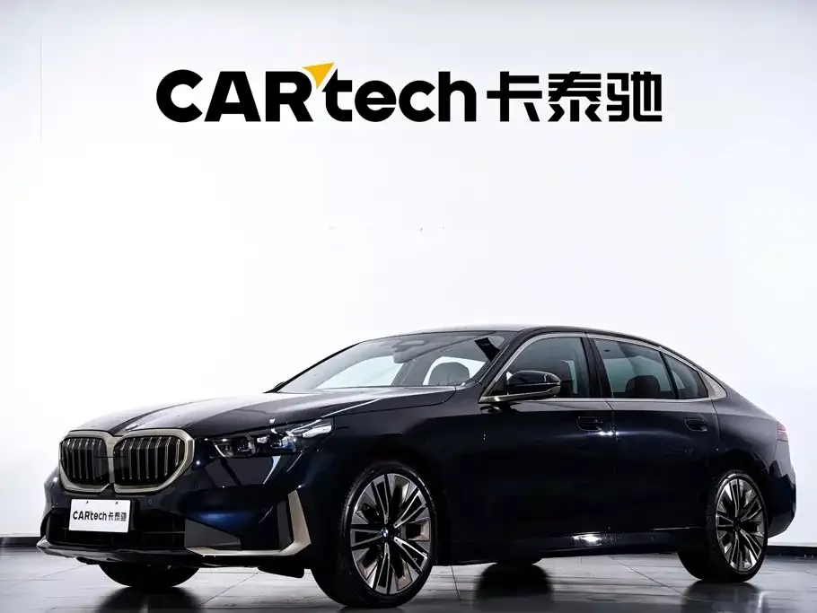 BMW 5 Series — фото 4