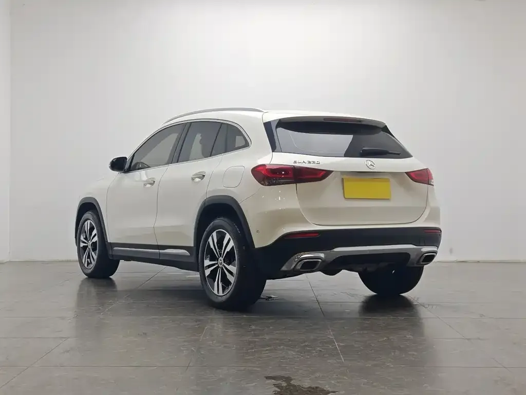 Mercedes-Benz GLA — фото 8