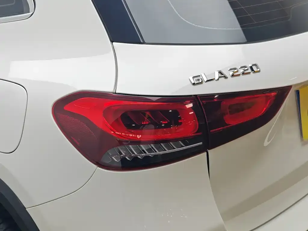 Mercedes-Benz GLA — фото 3
