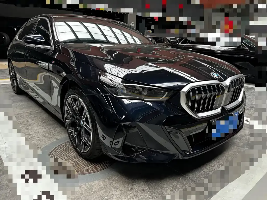 BMW 5 Series — фото 2