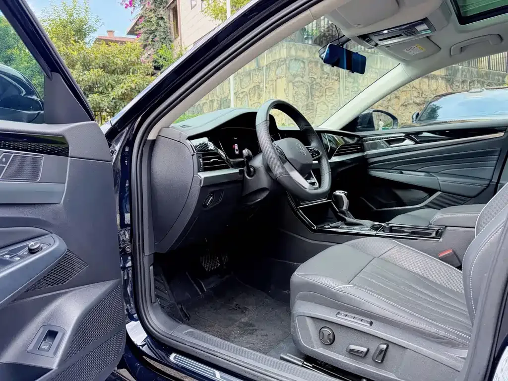 Volkswagen Passat — фото 4
