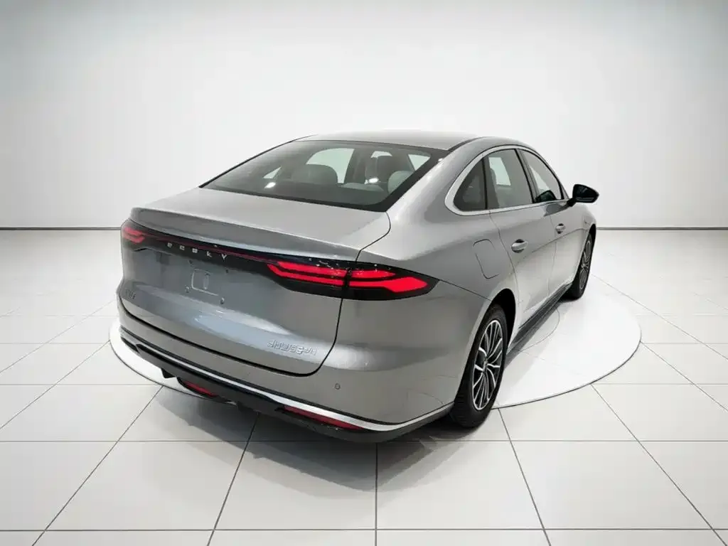 Geely Galaxy Xingyao 6 — фото 10