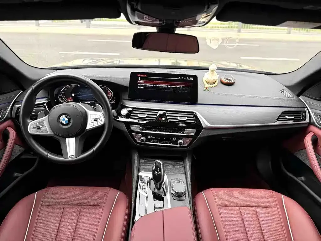 BMW 5 Series — фото 5
