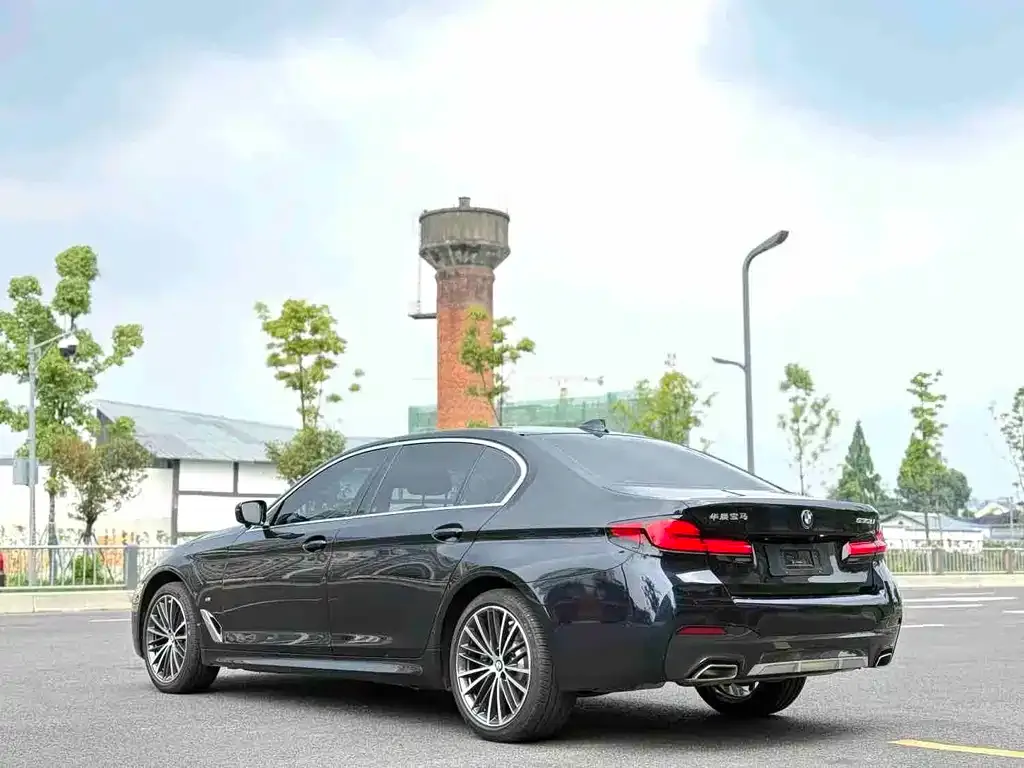 BMW 5 Series — фото 3