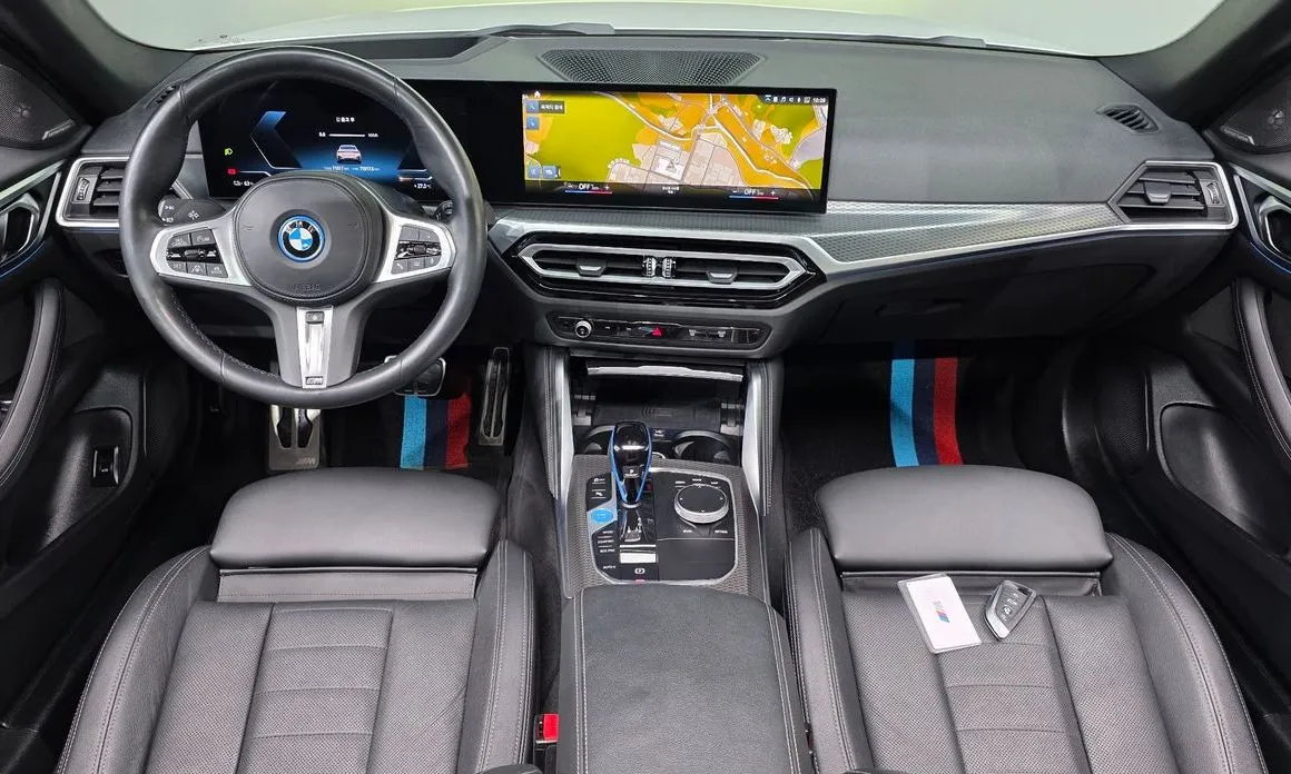 BMW i4 — фото 10
