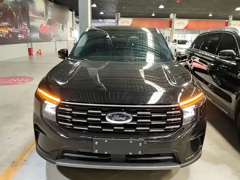 Ford Edge — фото 5