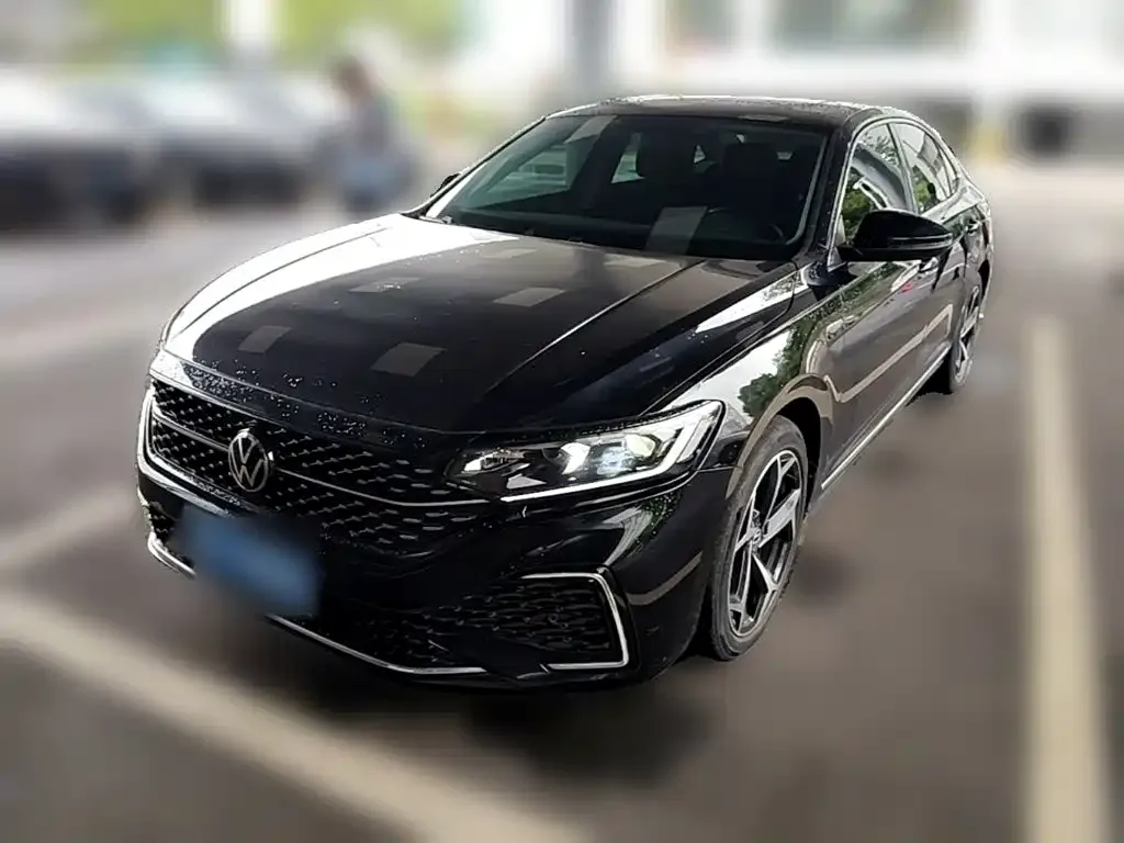 Volkswagen Passat — фото 5