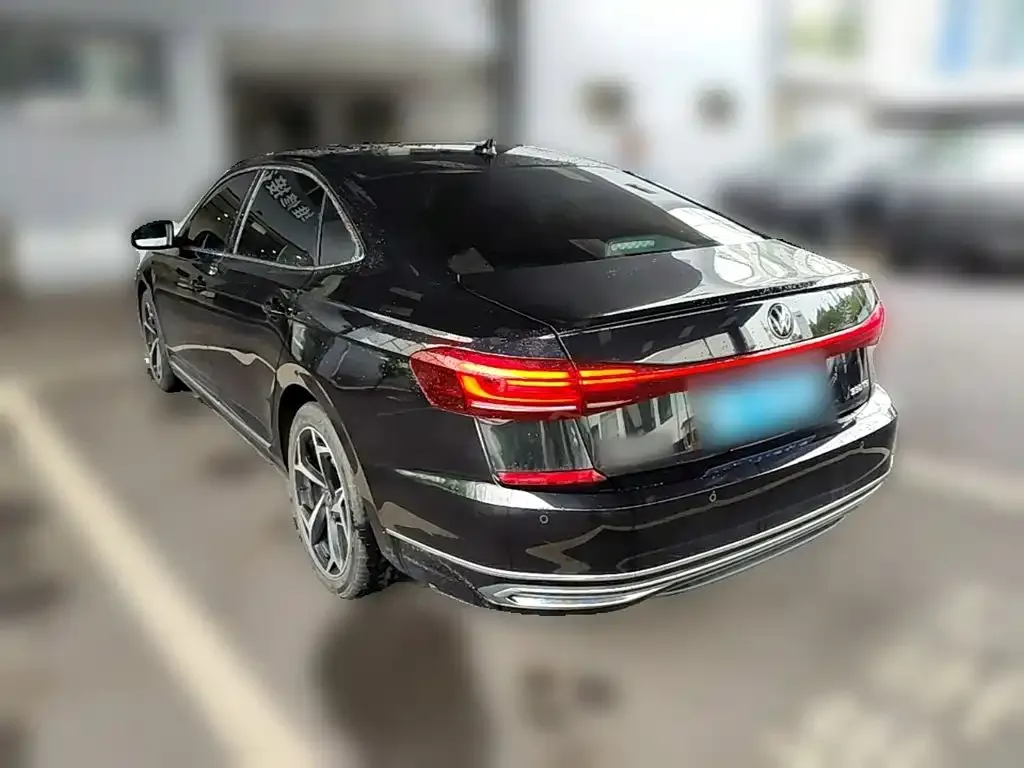Volkswagen Passat — фото 7