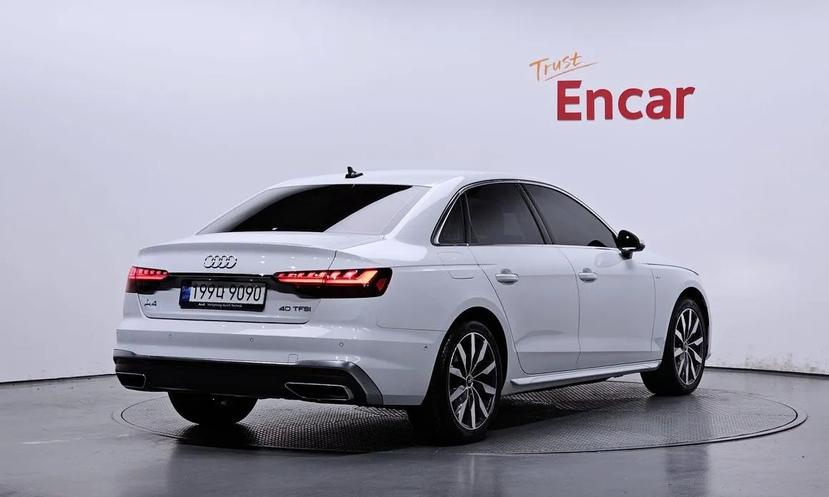 Audi A4 — фото 3