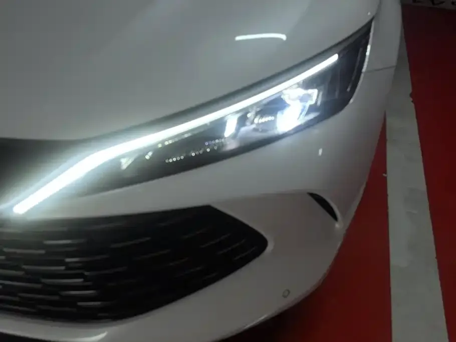 BYD Qin L — фото 10