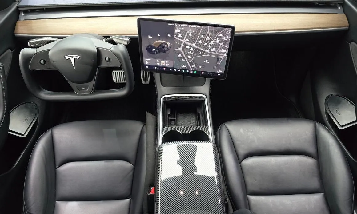 Tesla Model Y — фото 9
