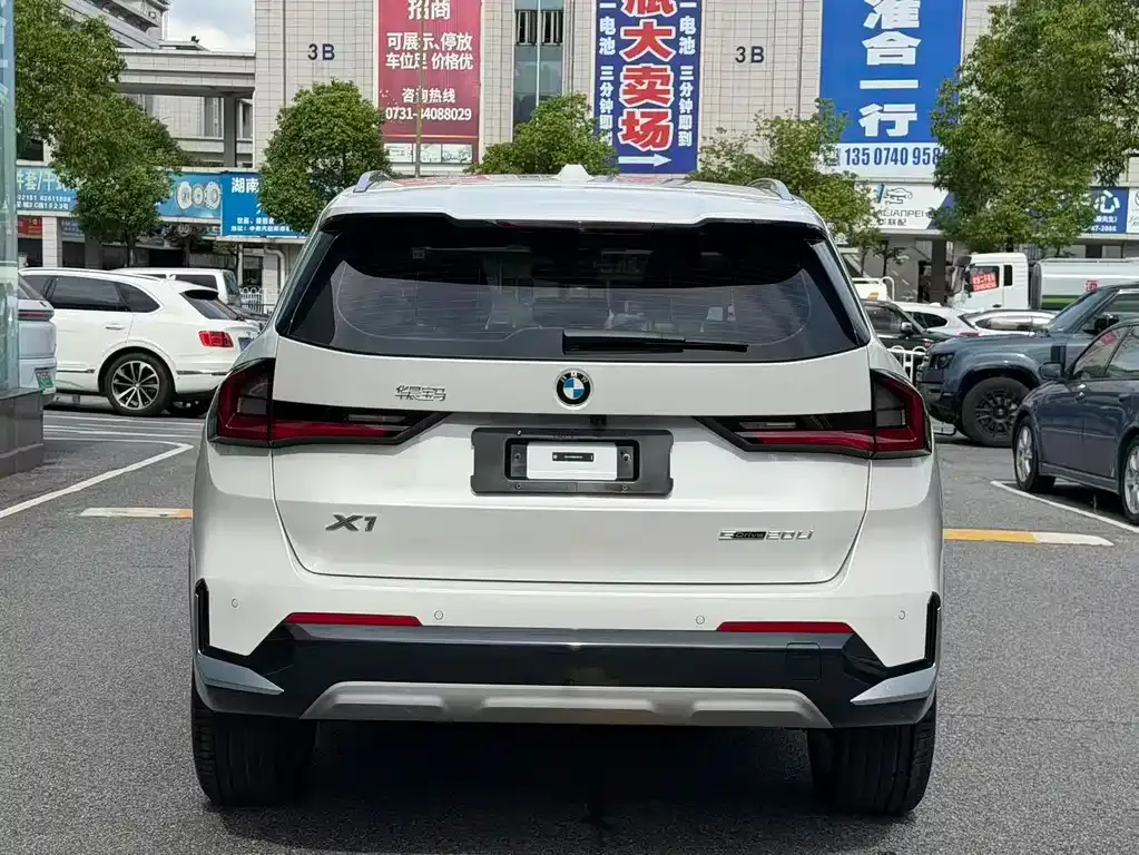 BMW X1 — фото 3