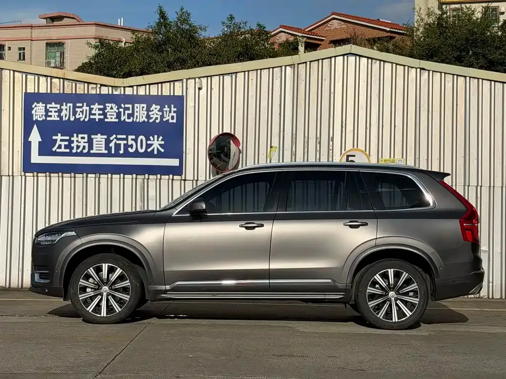Volvo XC90 — фото 4