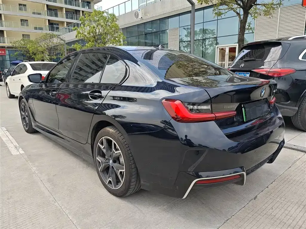 BMW i3 — фото 9