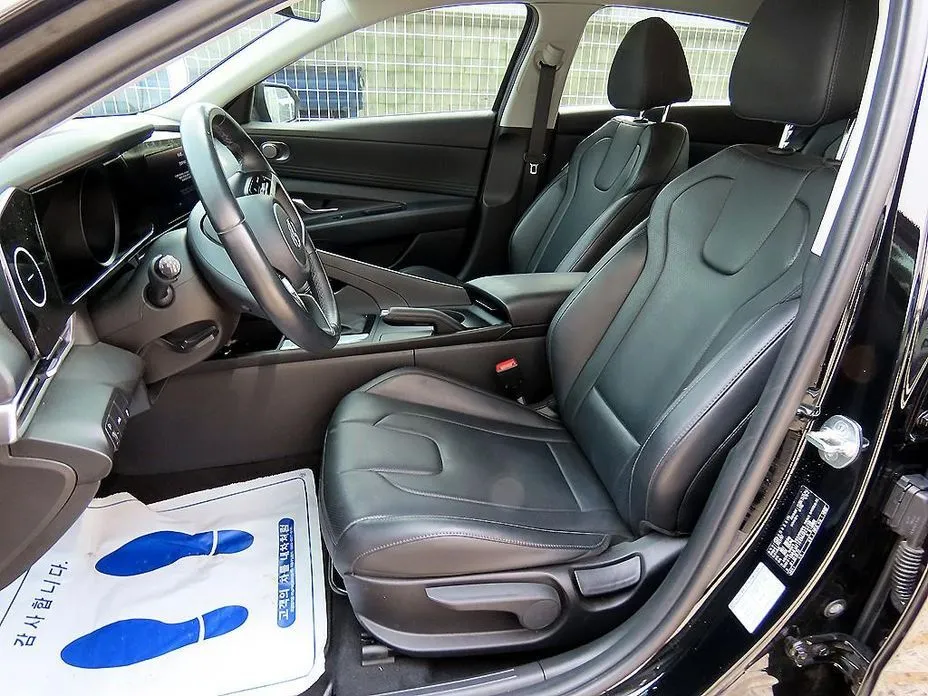 Hyundai AVANTE — фото 3