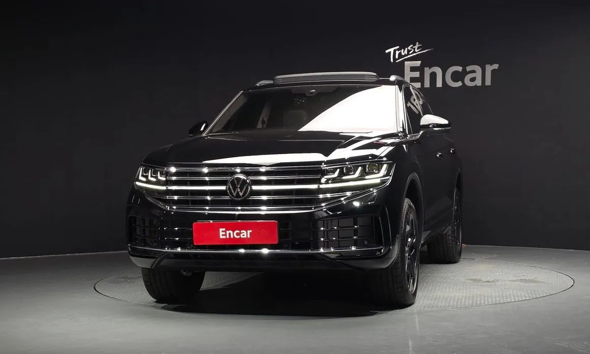 Volkswagen Touareg — фото 6