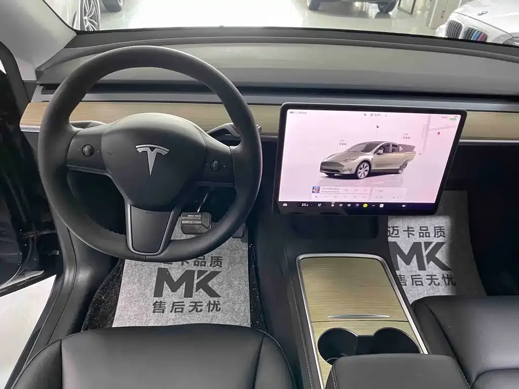 Tesla Model Y — фото 7