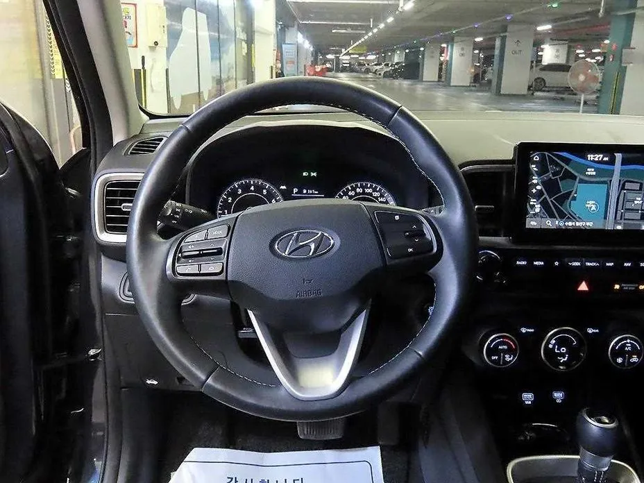 Hyundai Venue — фото 2