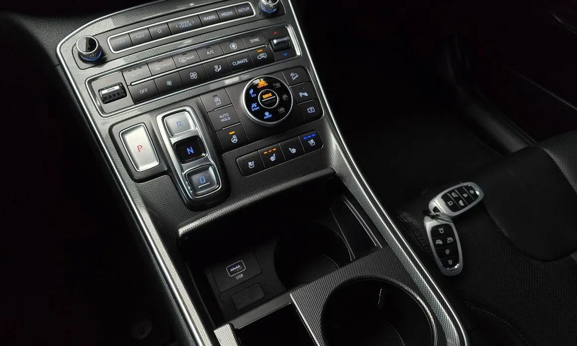 Hyundai Santafe — фото 9