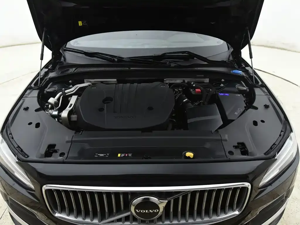 Volvo S90 — фото 10