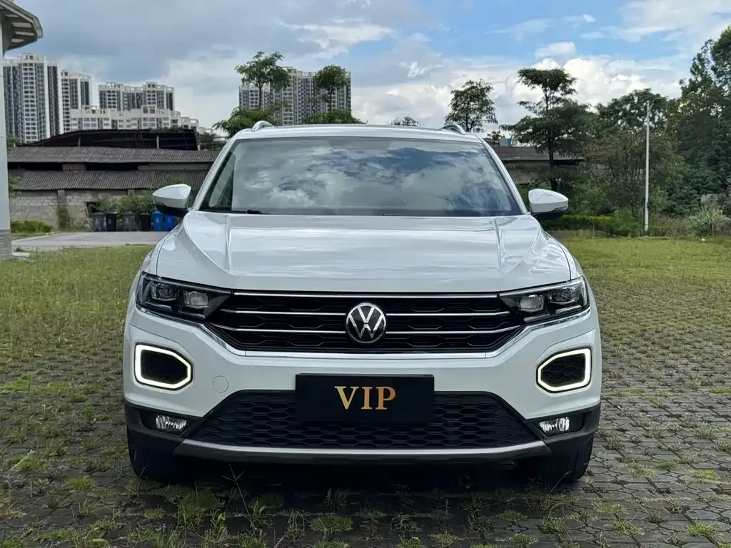 Volkswagen T-Roc — фото 8
