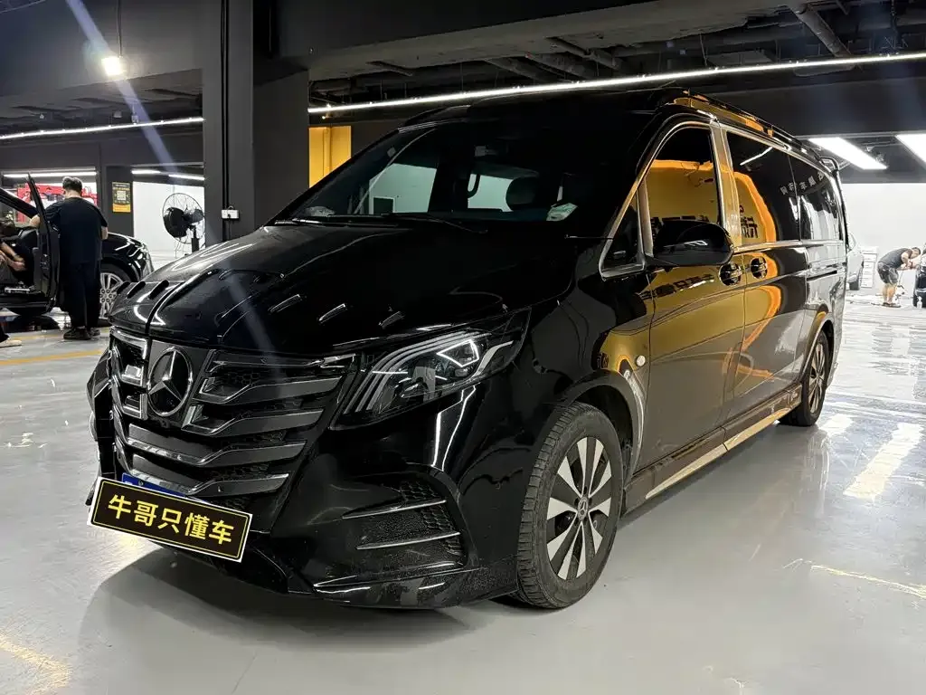 Mercedes-Benz Vito — фото 1