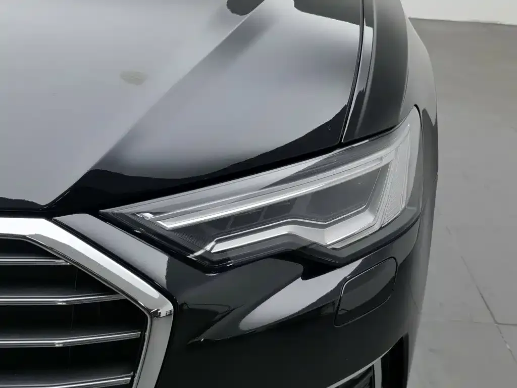 Audi A6L — фото 6