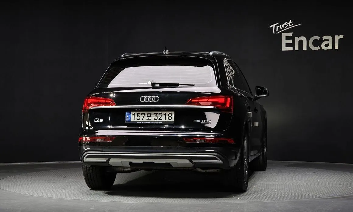 Audi Q5 — фото 3