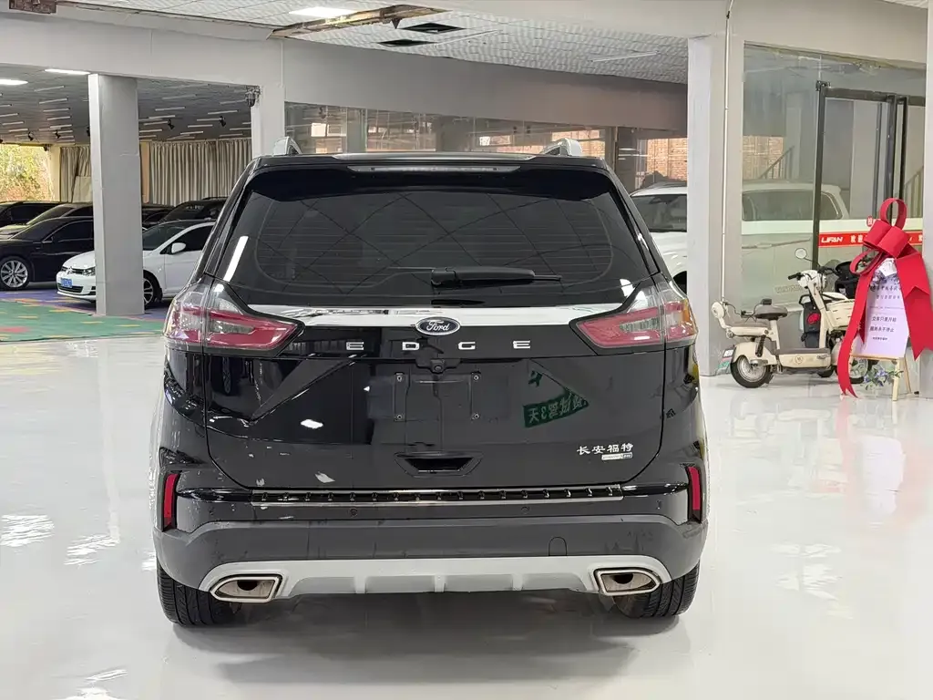 Ford Edge — фото 2