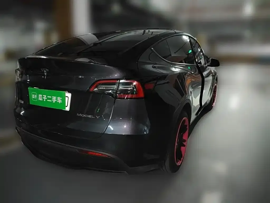 Tesla Model Y — фото 6