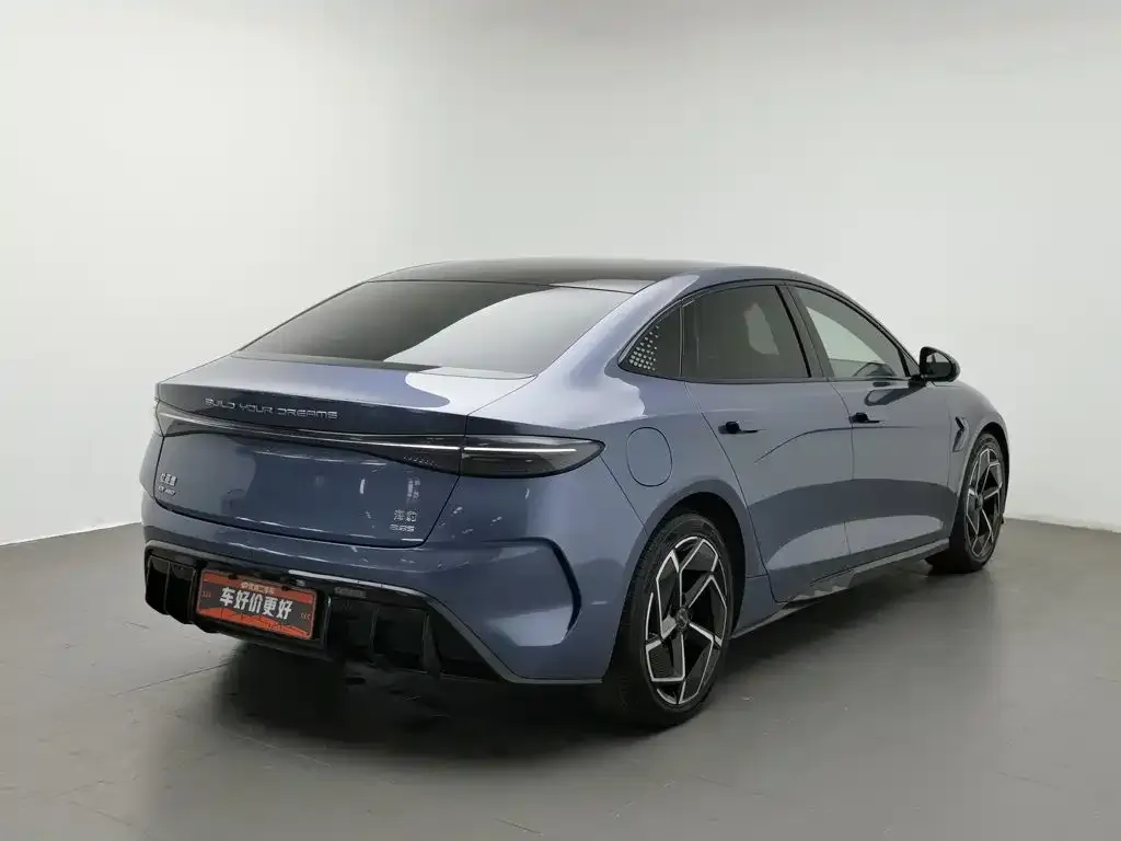 BYD Seal — фото 3