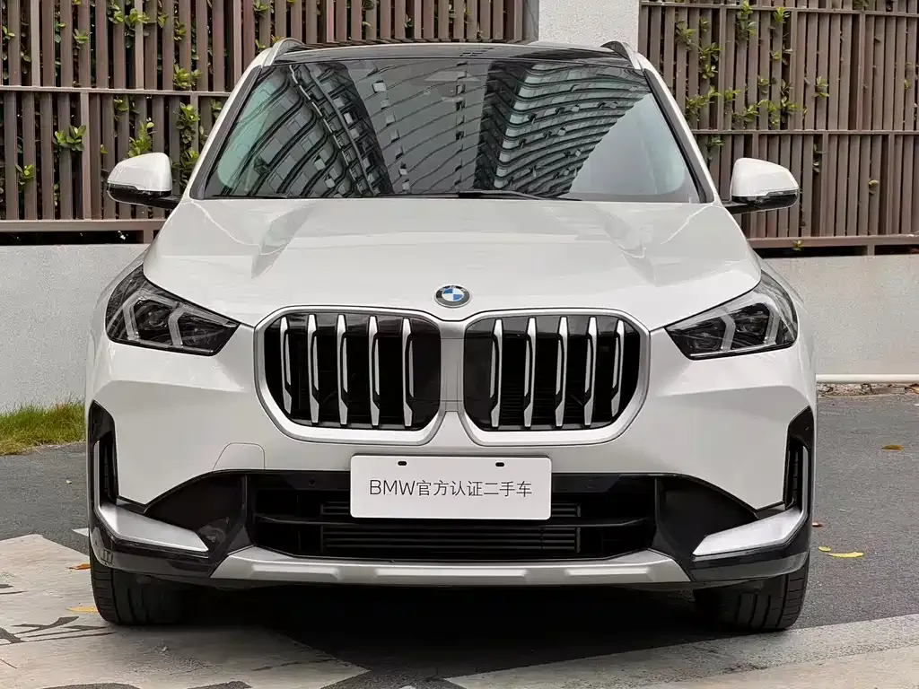 BMW X1 — фото 5
