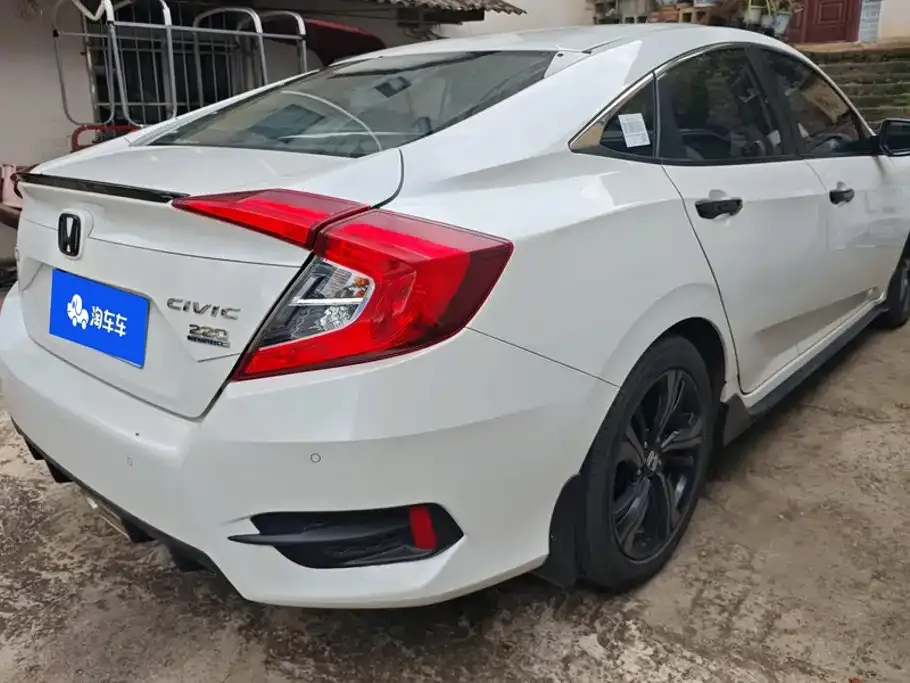 Honda Civic — фото 5