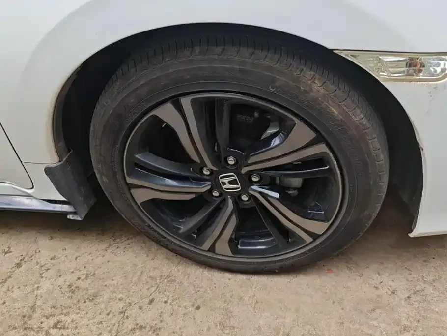 Honda Civic — фото 7