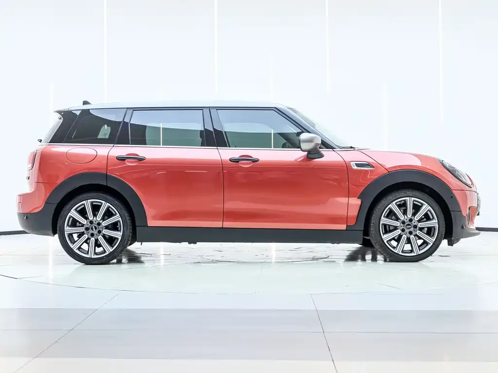 MINI Clubman — фото 6